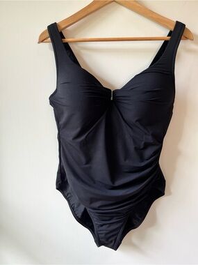Lands End Black Women’s One-Piece Swimsuit With Side Ruching & Built In Bra - 16
